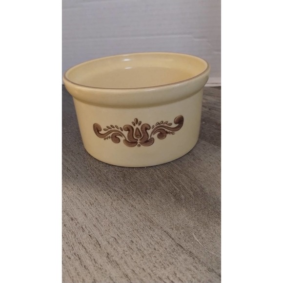 Pfaltzgraff Village Open Butter Tub Dish USA 065 - Picture 1 of 3